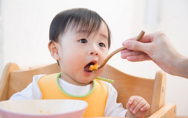 Môi trường ăn uống quan trọng với trẻ như thế nào?