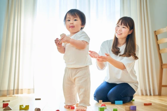 <br />
<b>Notice</b>:  Undefined property: stdClass::$name in <b>/home/dinhti/domains/dinhtibooks.com.vn/public_html/modules/news/views/home/carousel_all.php</b> on line <b>10</b><br />
