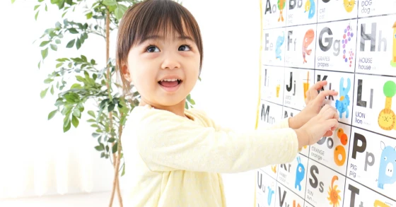 <br />
<b>Notice</b>:  Undefined property: stdClass::$name in <b>/home/dinhti/domains/dinhtibooks.com.vn/public_html/modules/news/views/home/carousel_all.php</b> on line <b>10</b><br />
