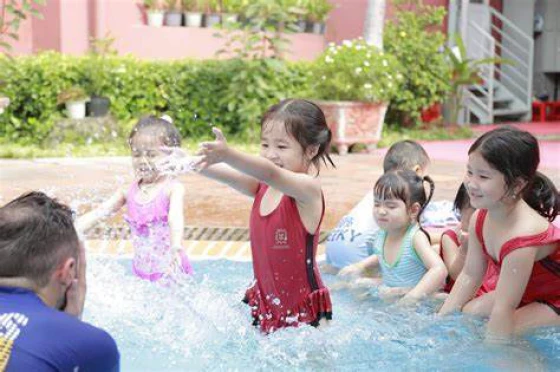 <br />
<b>Notice</b>:  Undefined property: stdClass::$name in <b>/home/dinhti/domains/dinhtibooks.com.vn/public_html/modules/news/views/home/carousel_all.php</b> on line <b>10</b><br />
