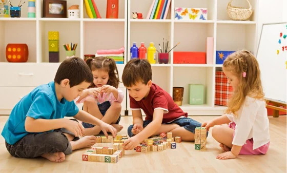 <br />
<b>Notice</b>:  Undefined property: stdClass::$name in <b>/home/dinhti/domains/dinhtibooks.com.vn/public_html/modules/news/views/home/carousel_all.php</b> on line <b>10</b><br />
