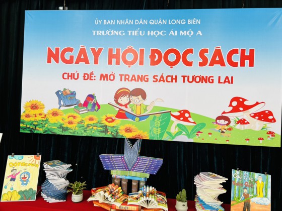 Chung vui ngày hội đọc sách cùng thầy trò trường tiểu học Ái Mộ A, Long Biên, Hà Nội