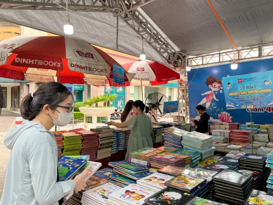 [TCBC]  HỘI SÁCH THIẾU NHI ĐINH TỊ BOOKS - TẶNG CON MÙA HÈ TRẢI NGHIỆM VỚI BUFFET SÁCH CHỈ 99K