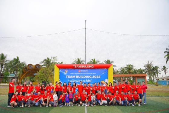 ĐINH TỊ BOOKS 2025 – HÀNH TRÌNH GẮN KẾT DƯỚI SẮC XANH CỦA BIỂN